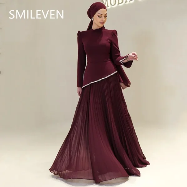 Smileven Modest A-line Long Sleeves Beading Applique Prom Dressess