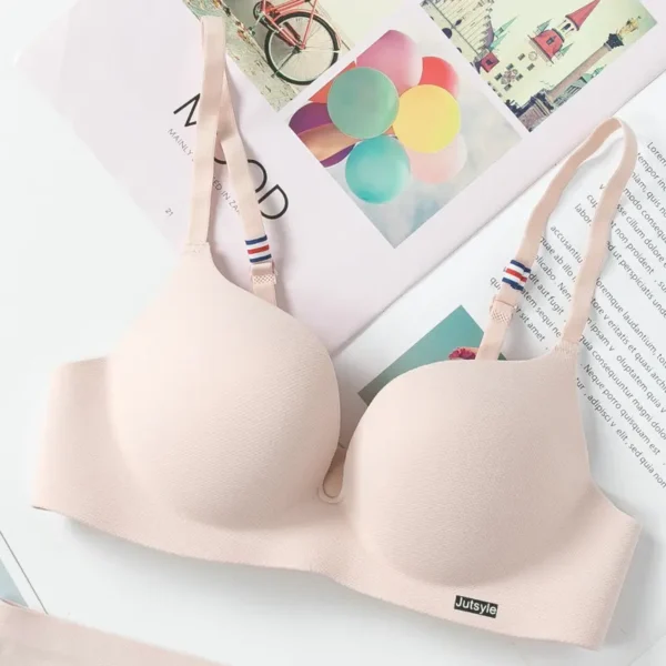 Ice Silk Bra For Women Sexy Seamless Bralettle Gather Push Up Lingerie Wireless One Piece AB Cup Adjust Straps Candy Color Bras - Image 4