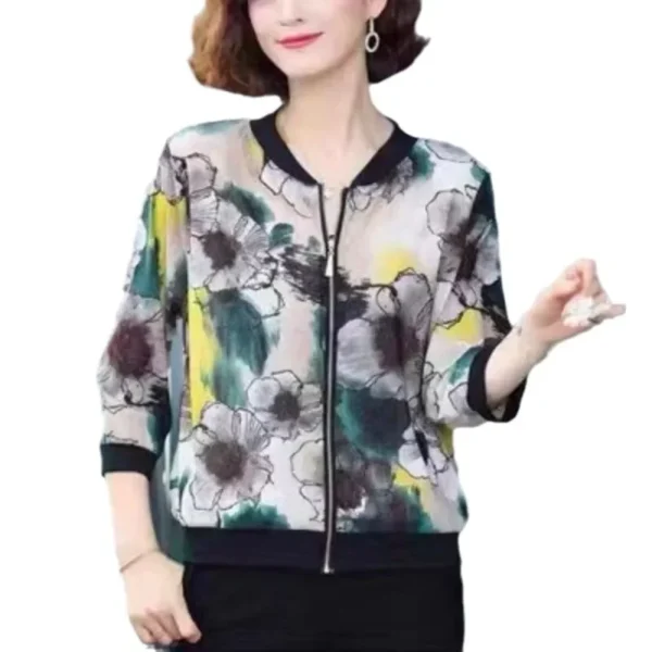 Fashionable Large Size Short Jacket For Women - Image 2