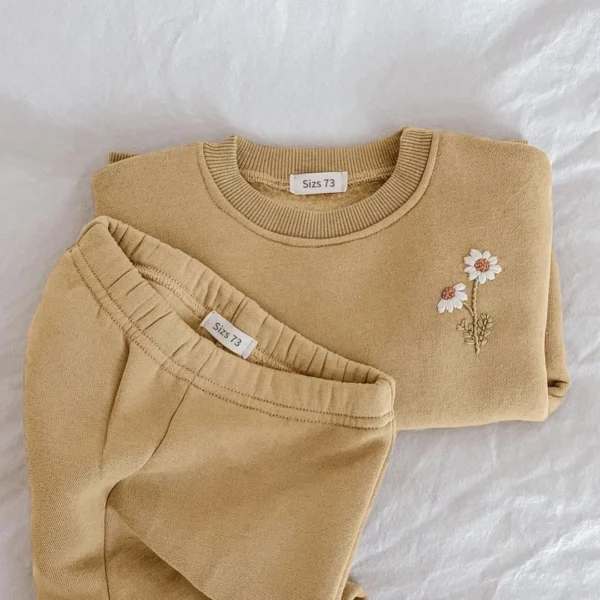 Baby Girls Clothes Set Fleece Embroidery Daisy - Image 5